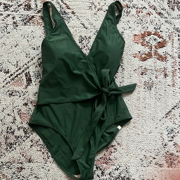 summersalt Swim Summersalt Size 8 Swimsuit Poshmark